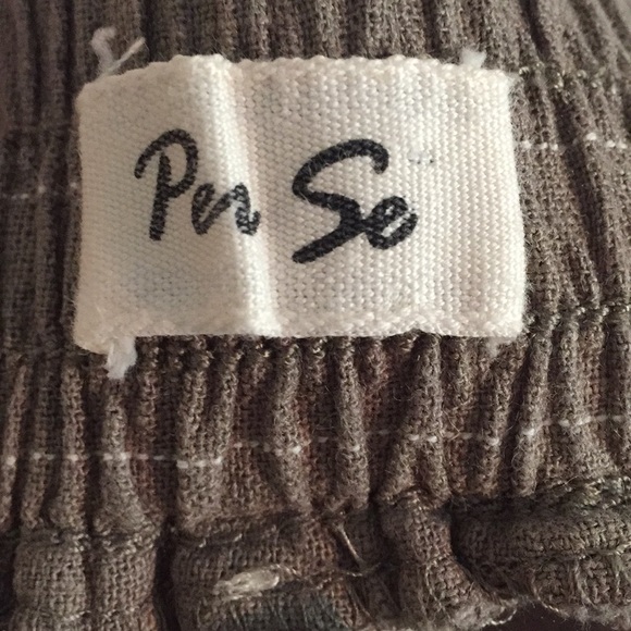 Adorable Striped Linen Shorts - Picture 4 of 5